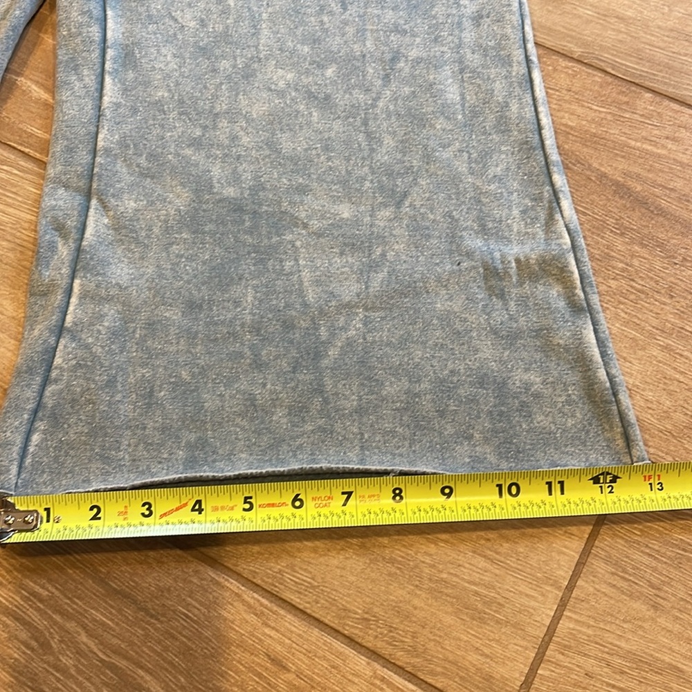 Zenana Wide Leg Cropped Sweatpants MEDIUM Raw Hem Drawstring Waist Side Pockets - Picture 5 of 9